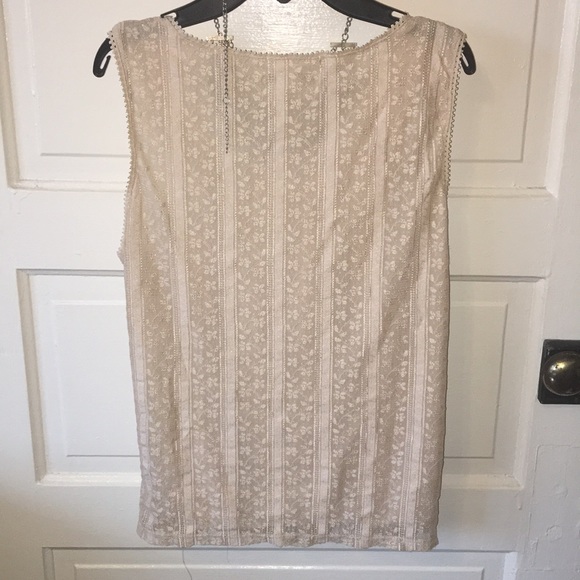 Cream lined lace sleeveless top - Picture 4 of 4